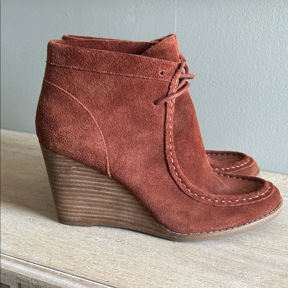 Lucky brand wedge rust leather boho chic vintage style ankle boot women’s size 9 - Picture 1 of 8